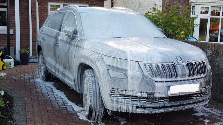 What is a Maintenance Car Wash? (For Beginners)